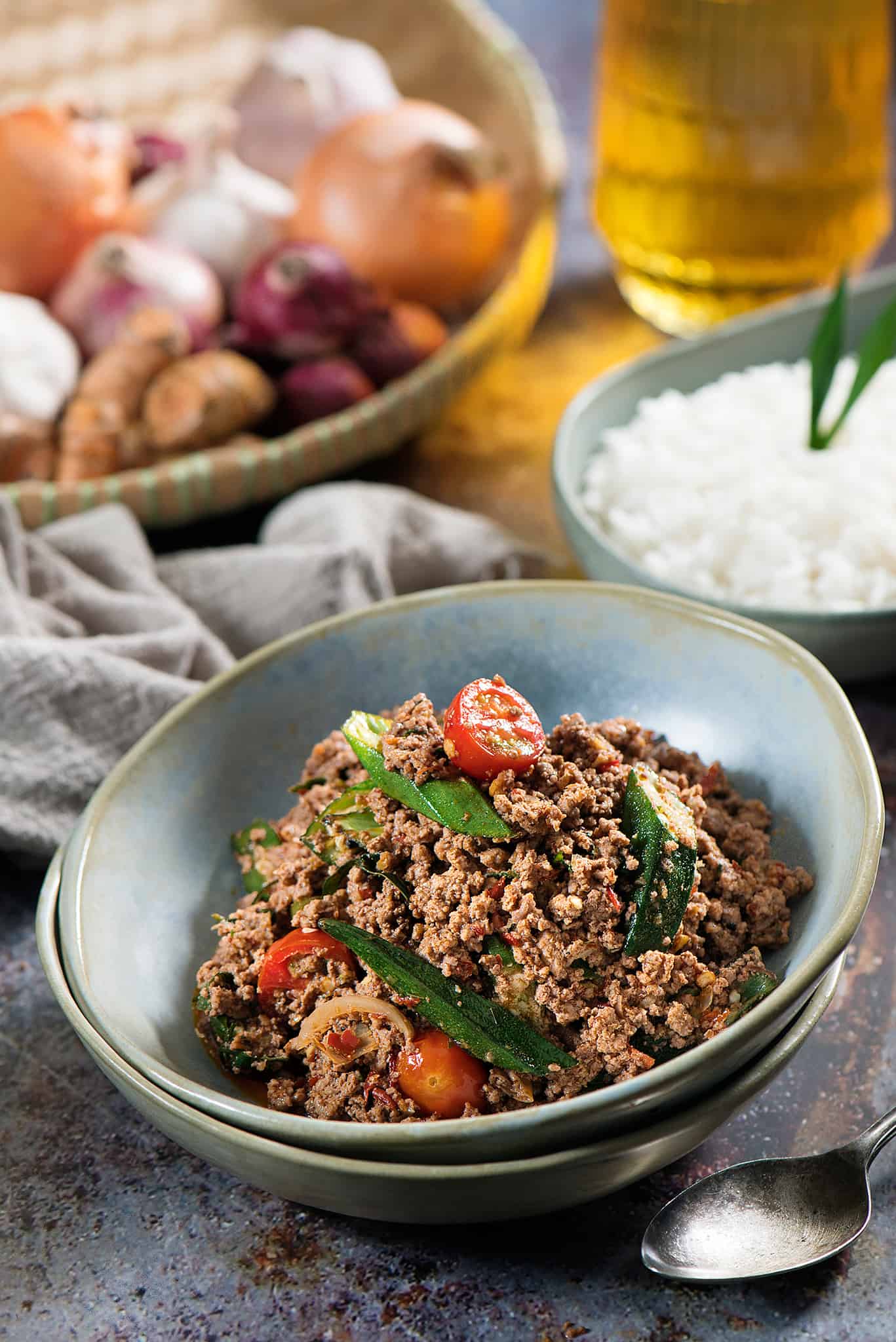 Stir-Fry Beef with Sambal Belacan and Okra Recipe Image